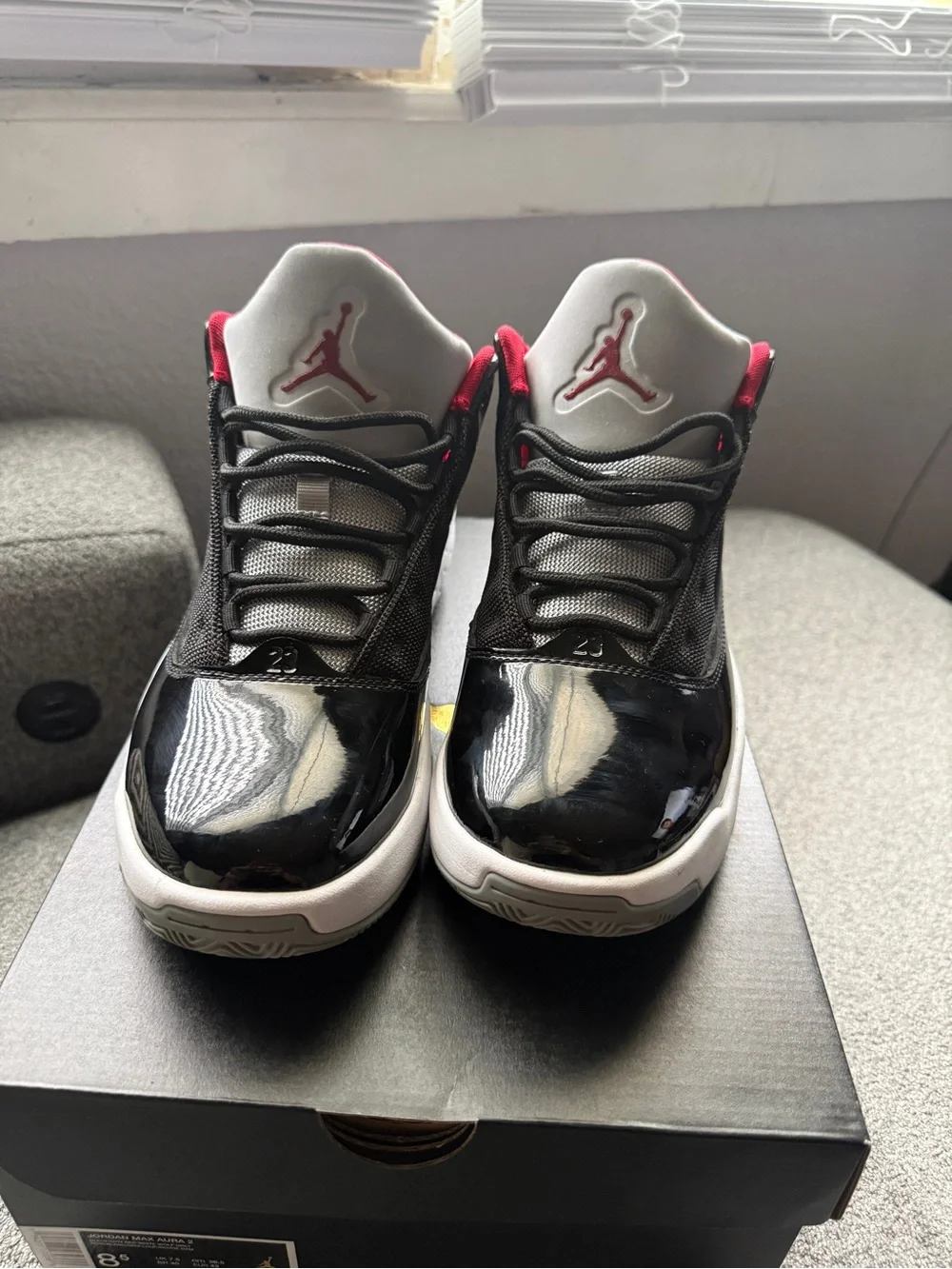 Jordan max aura 2